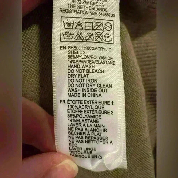 Women’s Forever 21 Button Down Cardigan - Picture 4 of 7